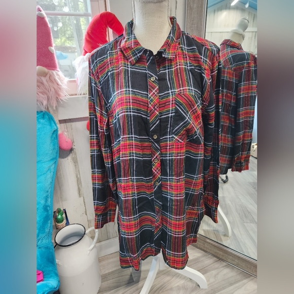 Ladies Red and Black Plaid Button Down Shirt - Picture 2 of 3